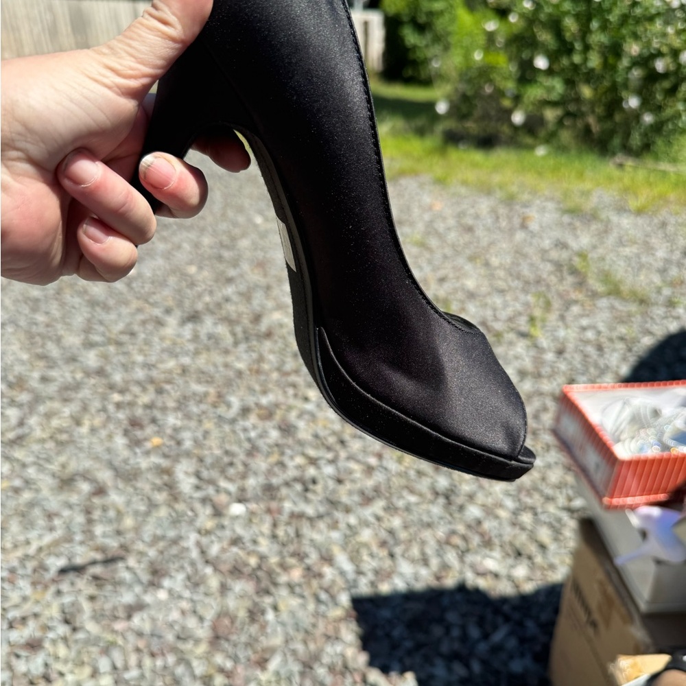 Chic Black Satin Women's Heels